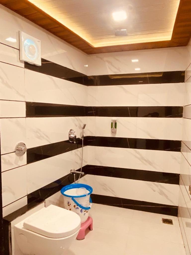 Hollywood Palace Resort Panchgani Eksteriør bilde