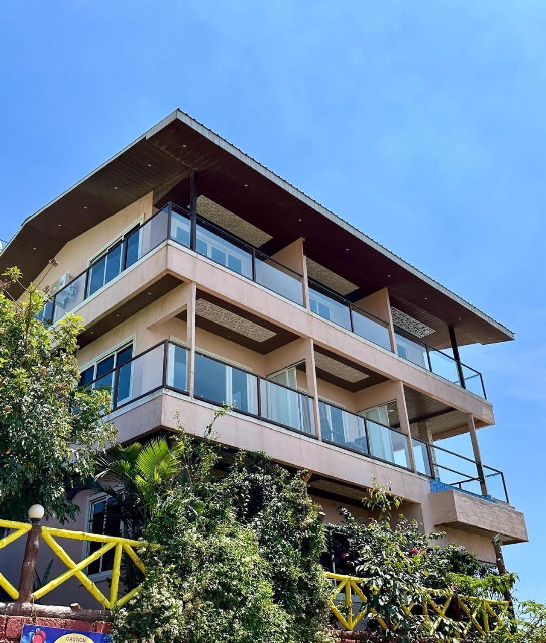 Hollywood Palace Resort Panchgani Eksteriør bilde