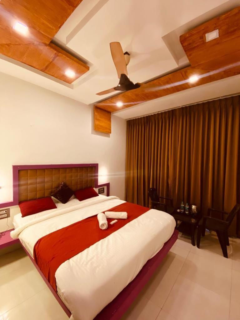 Hollywood Palace Resort Panchgani Eksteriør bilde