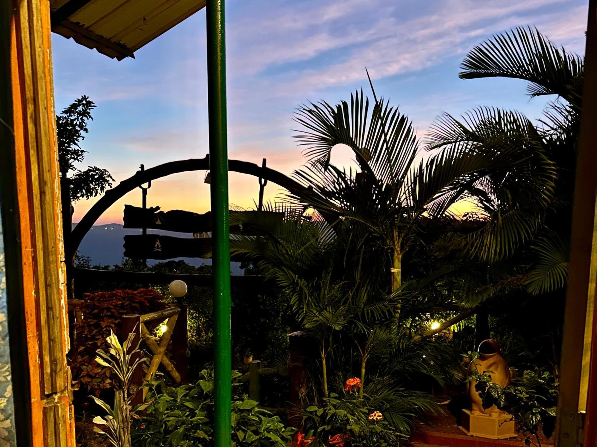 Hollywood Palace Resort Panchgani Eksteriør bilde