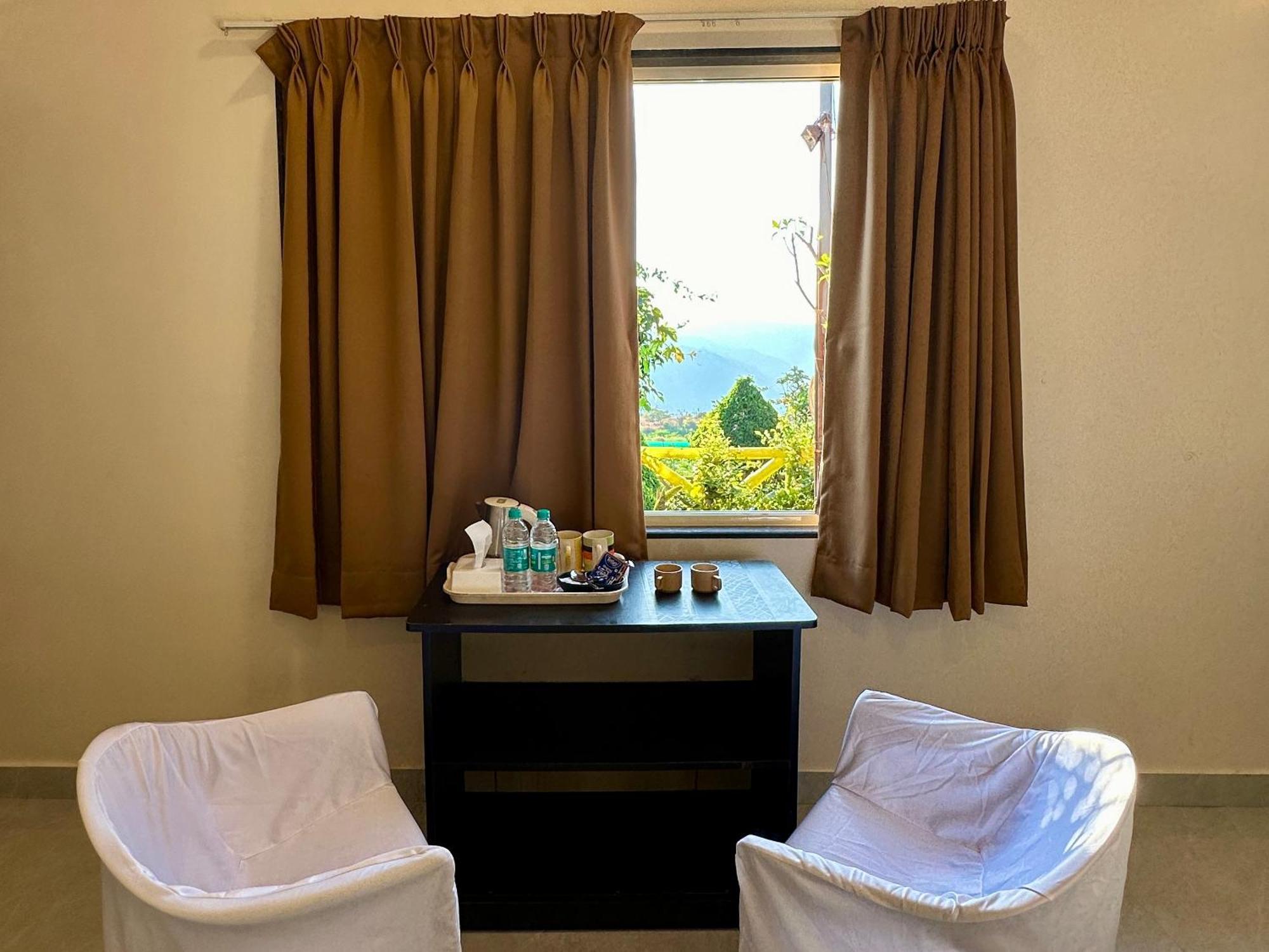 Hollywood Palace Resort Panchgani Eksteriør bilde