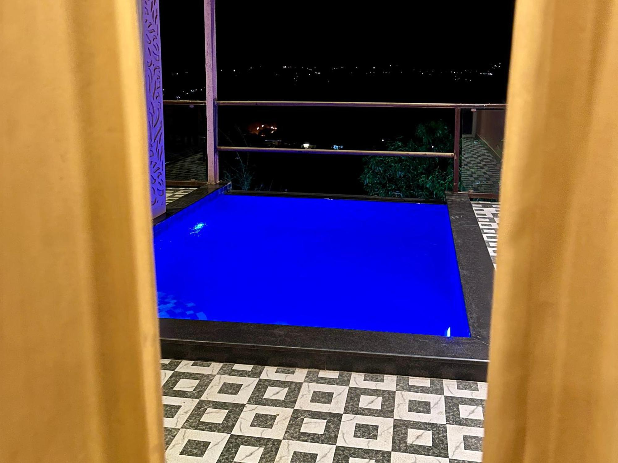 Hollywood Palace Resort Panchgani Eksteriør bilde